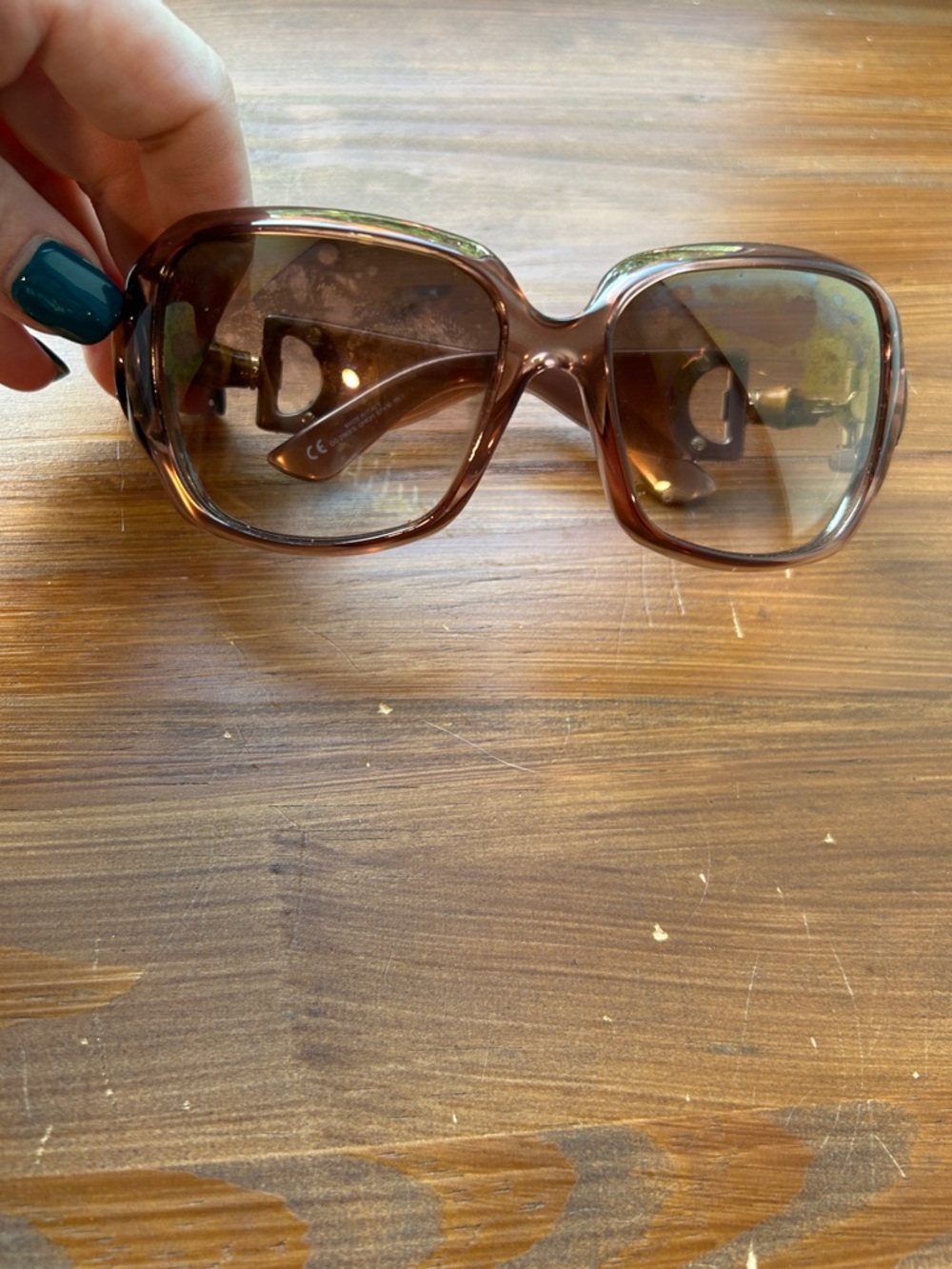 Gucci Women's Brown Gradient Oversized Square Sunglasses - Picture 8 of 8